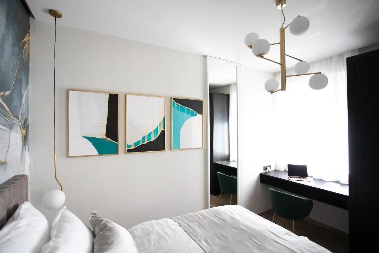 Prestigious Downtown Apartment Split